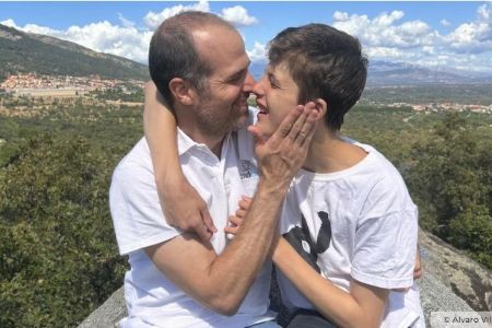 Fundación AVA en los medios - Hola